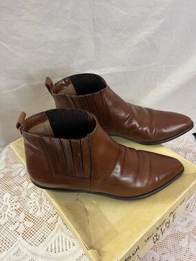 Nine West Brown Leather Pointed Toe Ankle Boots 6